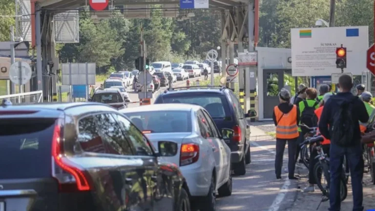 Litvanya Belarus ile 2 sınır kapısını daha kapatacak.