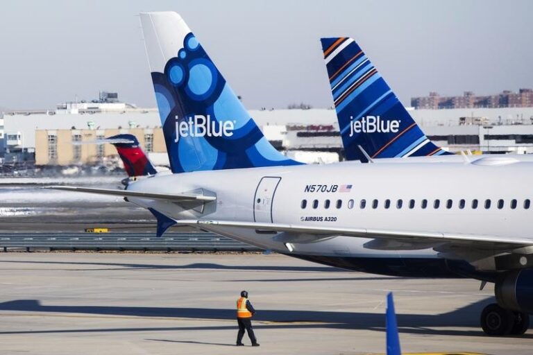 JetBlue Airways hisseleri Carl Icahn ile yükselişe geçti