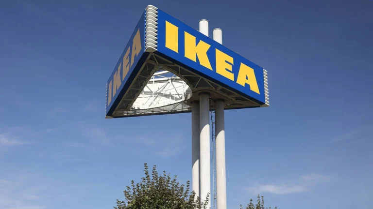 Ikea mağazalarında indirime gidiyor..!