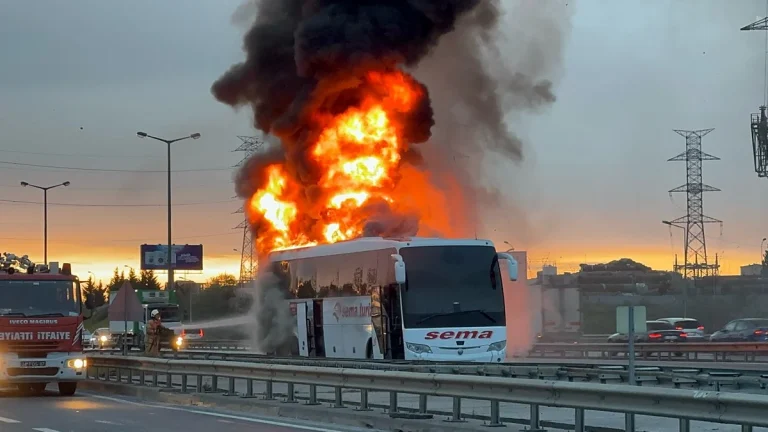 Ümraniye’de üst üste iki otobüs yangını..!